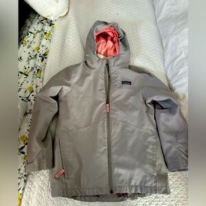 Patagonia raincoat and fleece - 2 coats in one!!